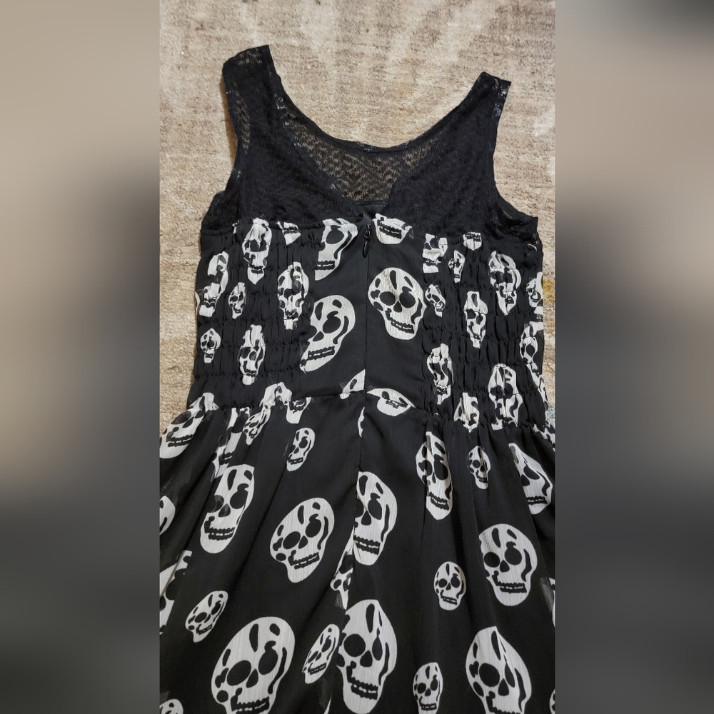 Black and Grey Skull Dress - Picture 2 of 8